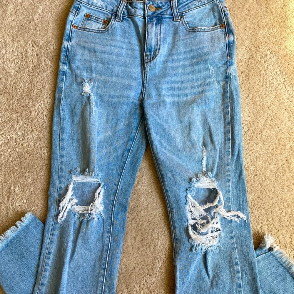 Women’s ripped high rise slim straight jeans